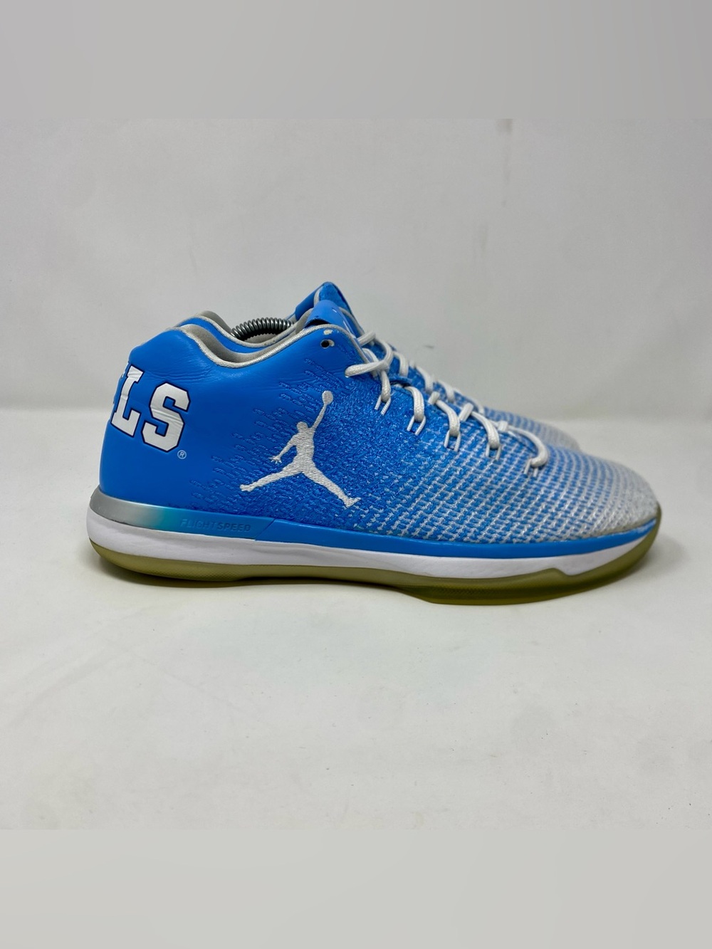 Nike Air Jordan XXX1 Low UNC Tar Heels Size 9 897564-407 Blue White